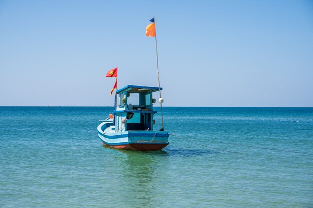 wooden fisher ship with vietnamese flag 138670 221